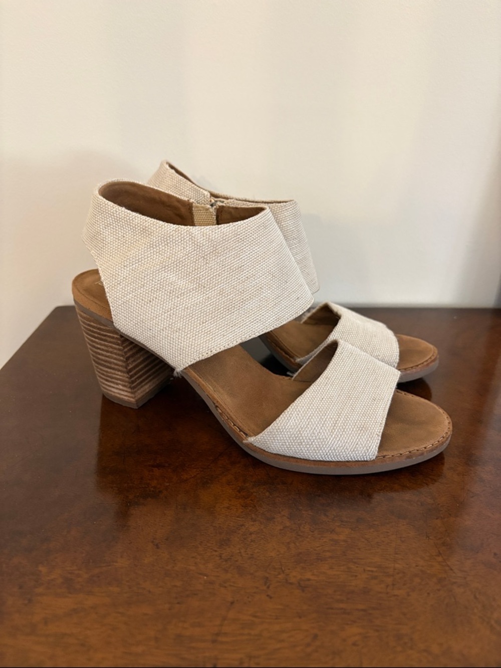 TOMS Majorca Sandals Women’s Open-Toe Beige Block Heel Sz 10